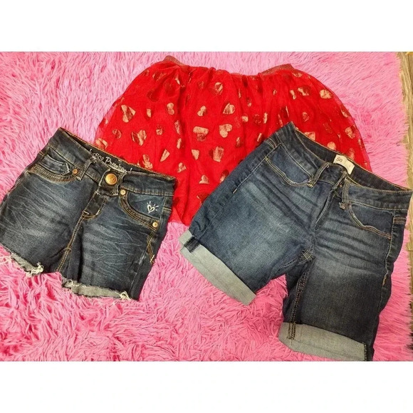 Bundle Of Girls 7/8 Shorts / Skirts - Picture 1 of 6